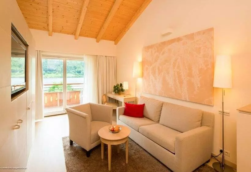 Strandhotel Am Weissensee