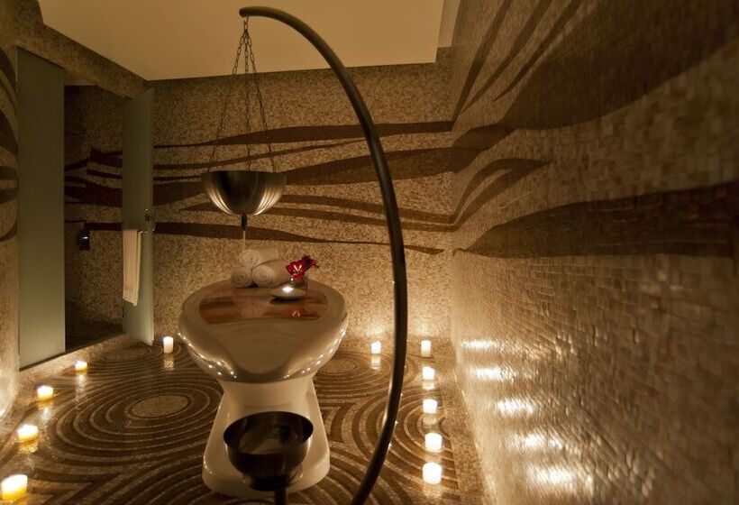 Damac Maison Mall Street