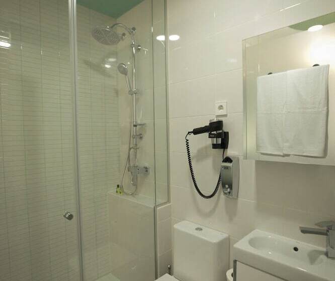 مسافرخانه Vitium Urban Suites