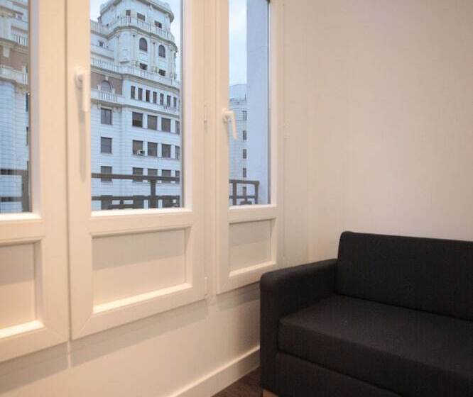 مسافرخانه Vitium Urban Suites