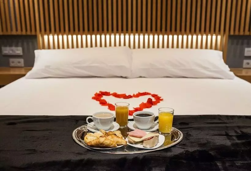 مسافرخانه Vitium Urban Suites