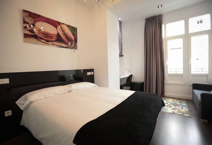 مسافرخانه Vitium Urban Suites