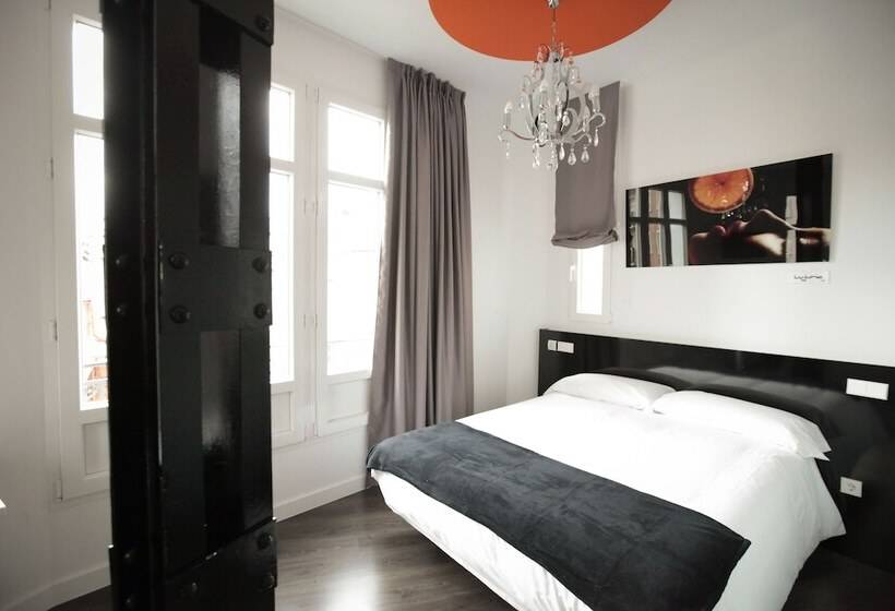 مسافرخانه Vitium Urban Suites