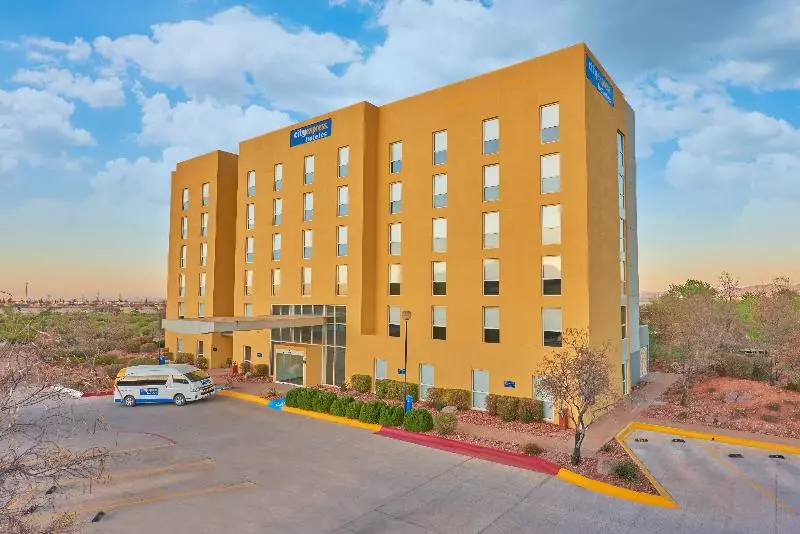 ホテル City Express By Marriott Cananea