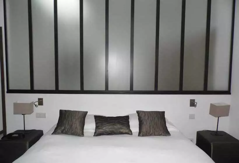 בית מלון כפרי Clos De Vallombreuse, The Originals Relais