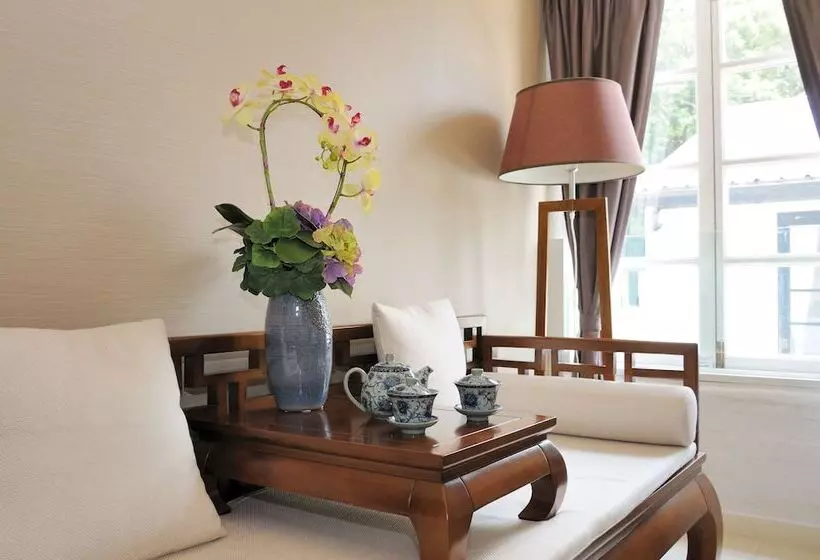 هتل Heritage Lodge