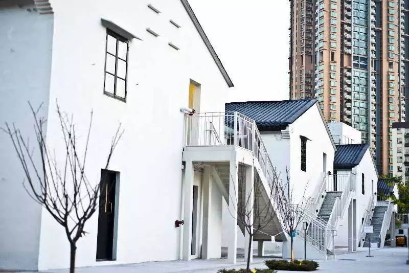 هتل Heritage Lodge