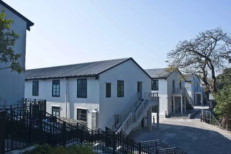 هتل Heritage Lodge