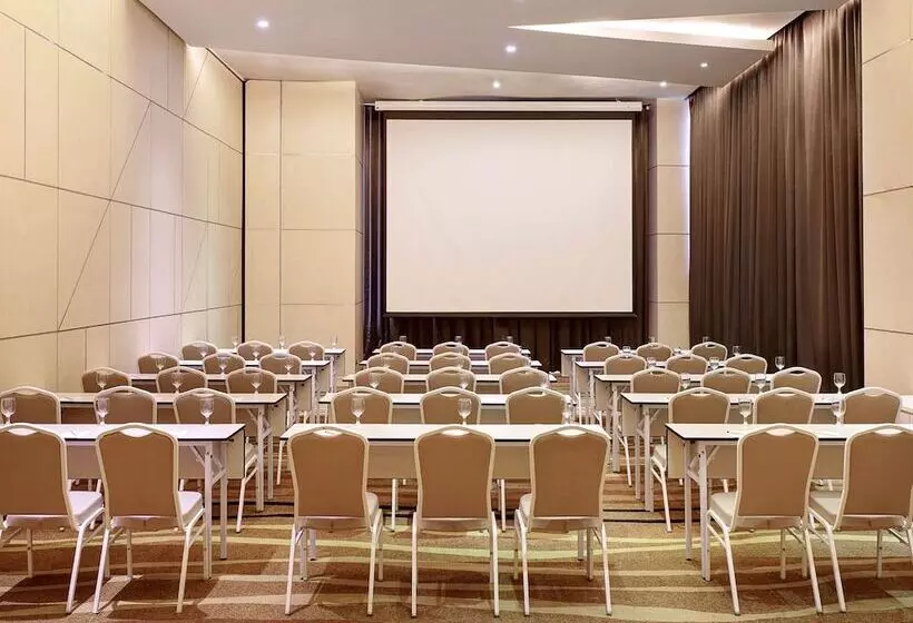 酒店 Ibis Styles Jakarta Gajah Mada