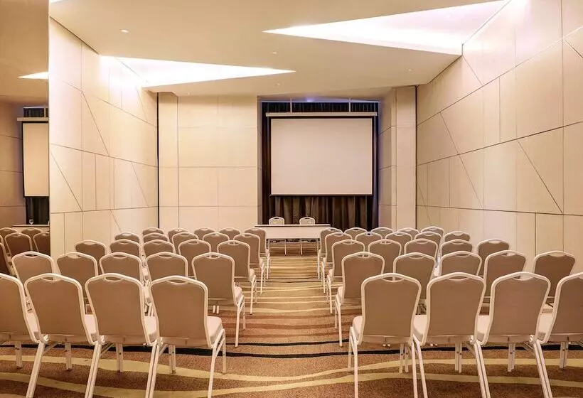 酒店 Ibis Styles Jakarta Gajah Mada