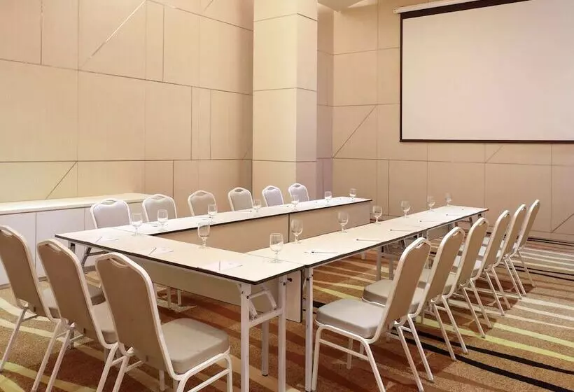 酒店 Ibis Styles Jakarta Gajah Mada