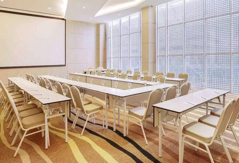 酒店 Ibis Styles Jakarta Gajah Mada