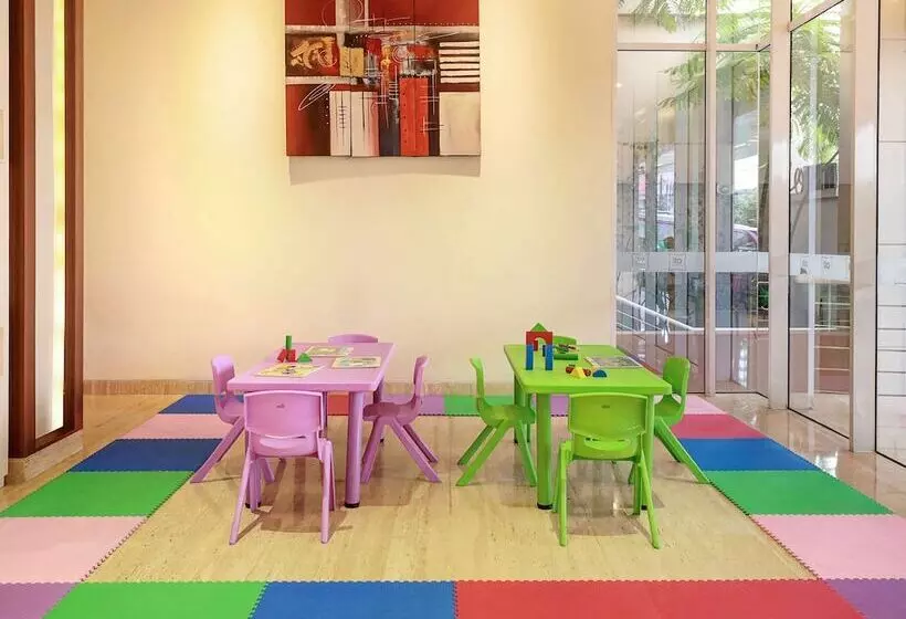 酒店 Ibis Styles Jakarta Gajah Mada