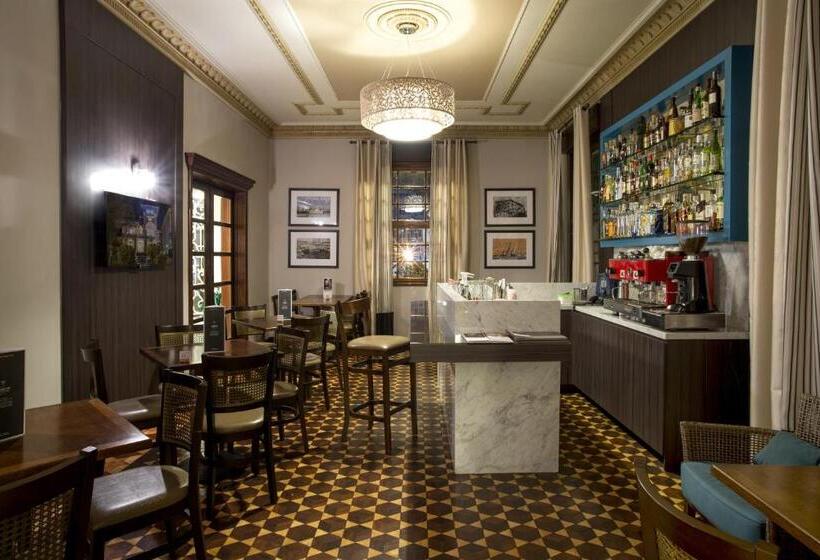 هتل Laghetto Moinhos