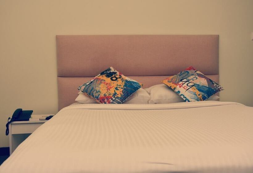 هتل Local Escape Boutique