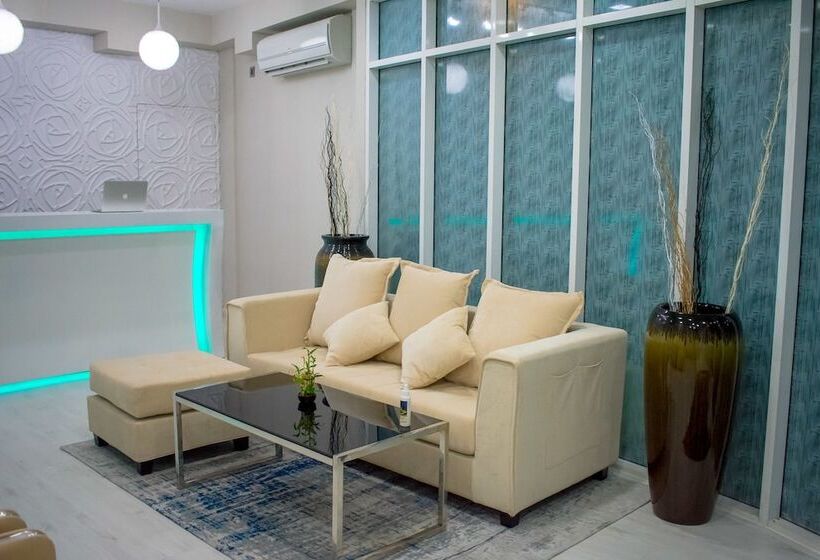 هتل Local Escape Boutique