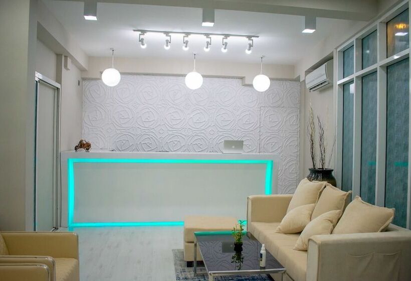 هتل Local Escape Boutique