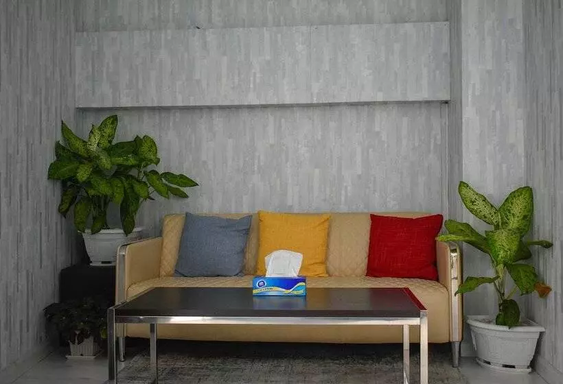 هتل Local Escape Boutique