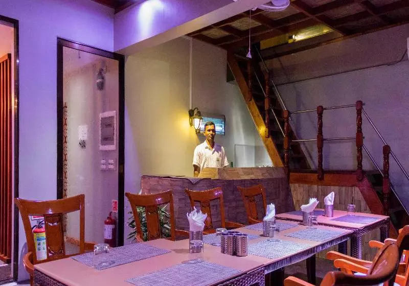 ホテル Newtown Inn