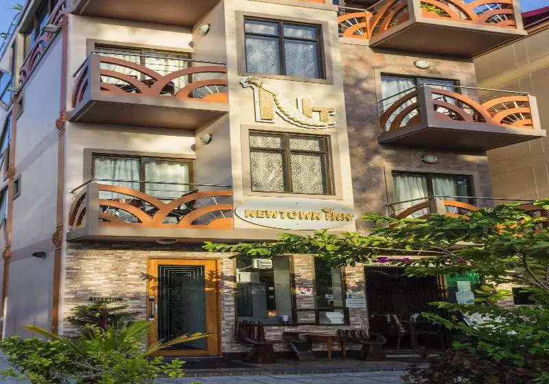 ホテル Newtown Inn