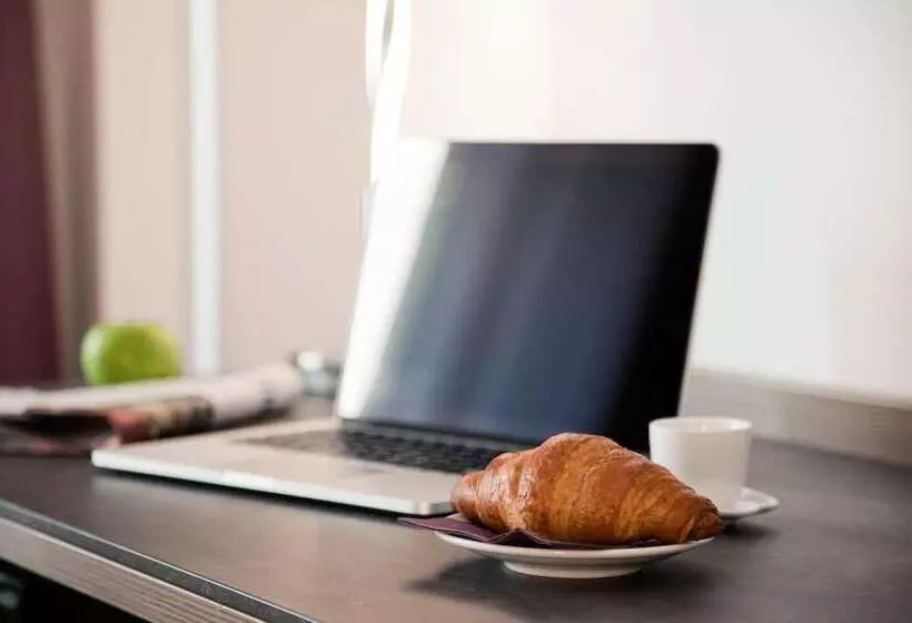 هتل Nikolai Residence