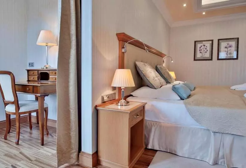 Retro Riverside Wellness Resort