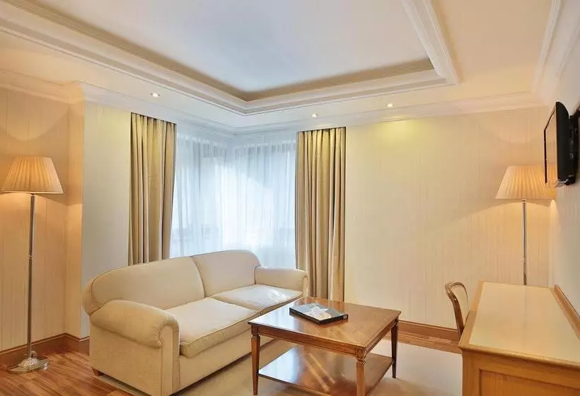 Retro Riverside Wellness Resort