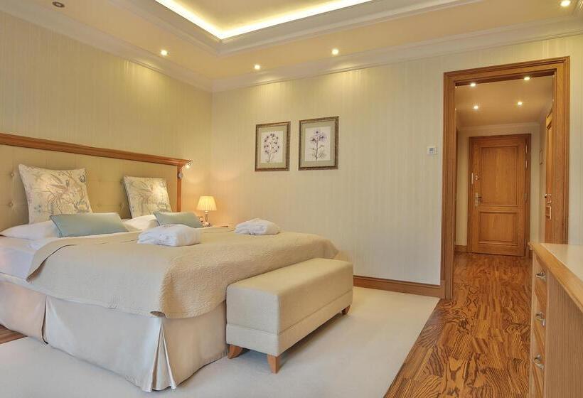 Retro Riverside Wellness Resort