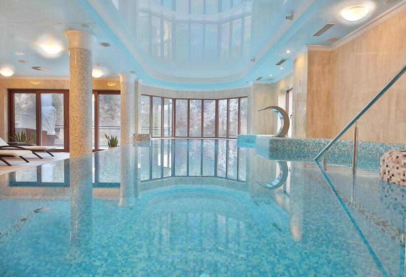 Retro Riverside Wellness Resort