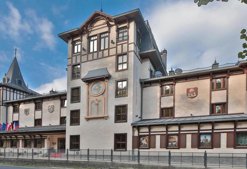 Retro Riverside Wellness Resort