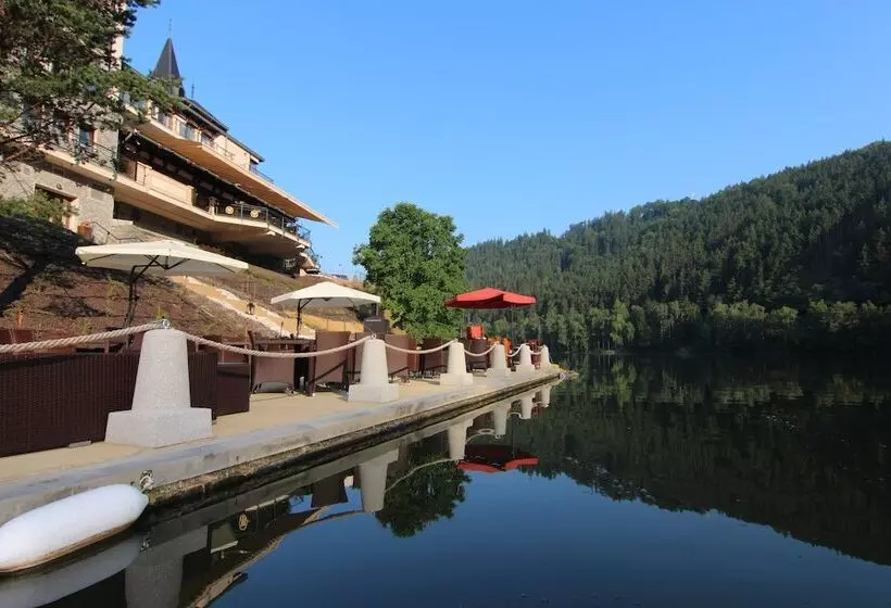 Retro Riverside Wellness Resort