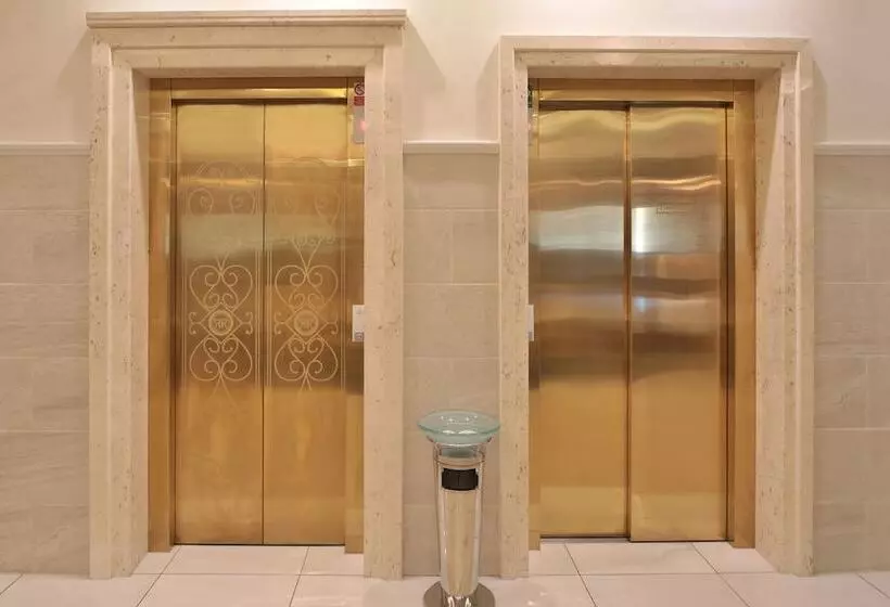 Retro Riverside Wellness Resort