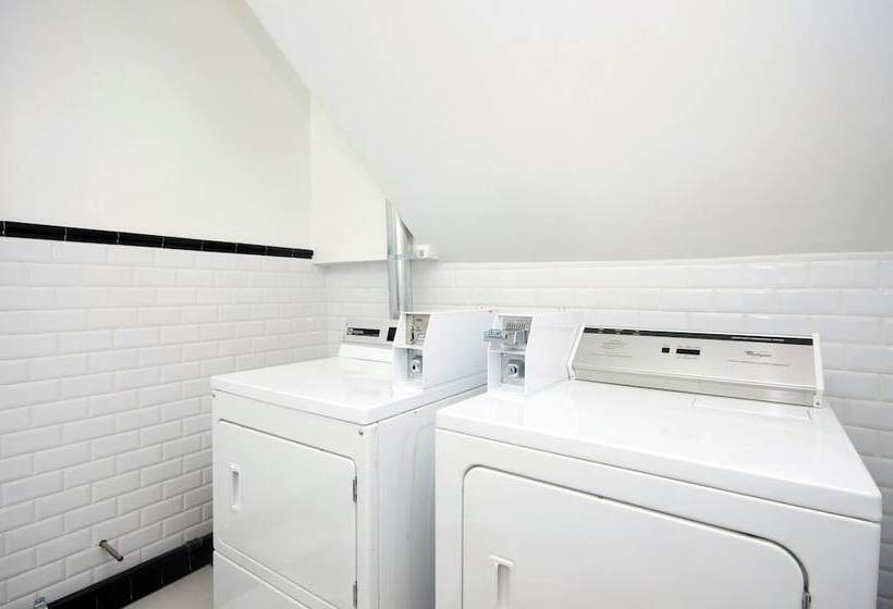 בית מלון כפרי The Box House