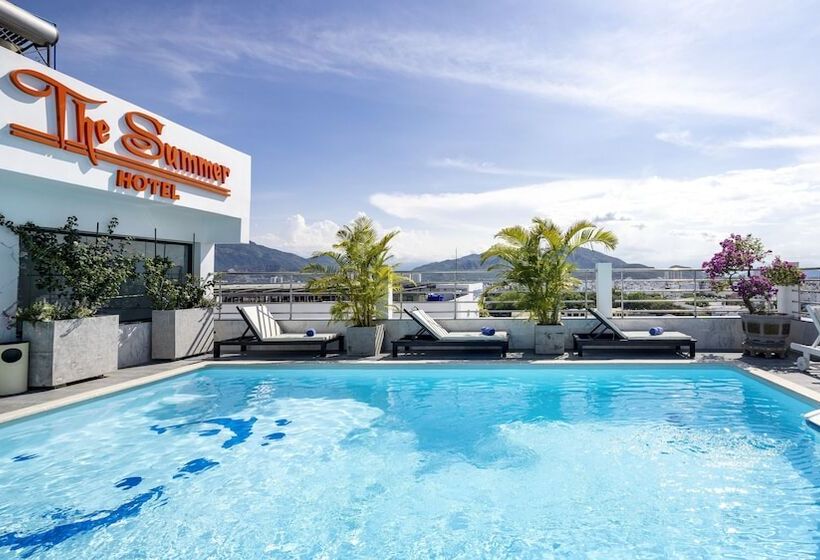هتل The Summer
