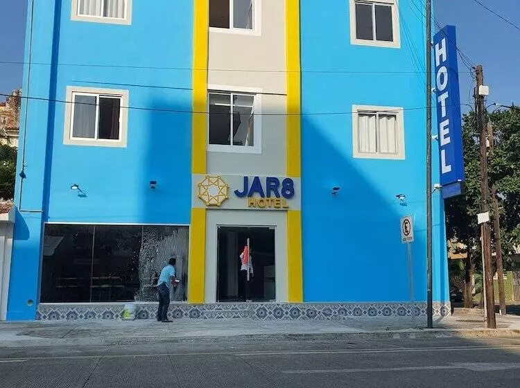 هتل Jar8