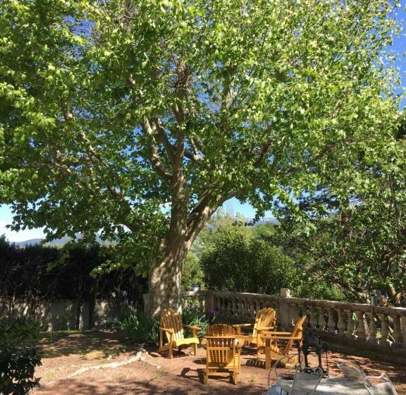 بنسيون La Villa De Lise