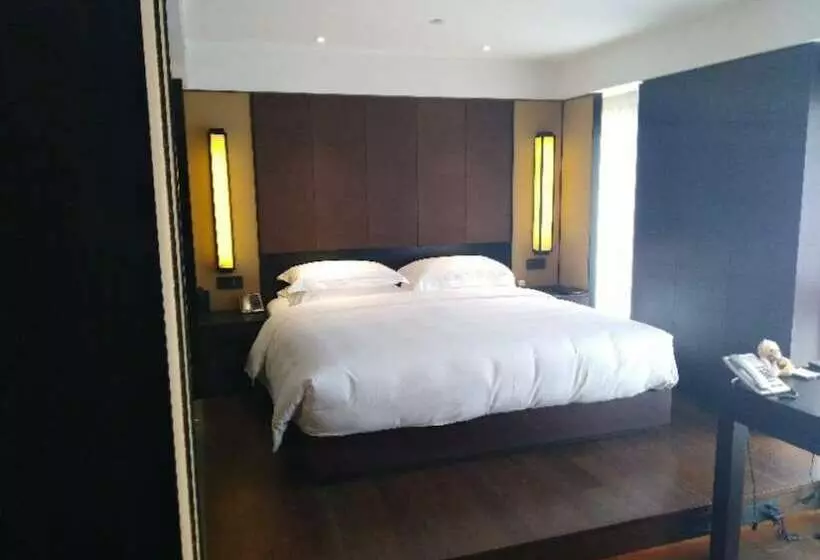 Gloria Plaza Hotel Dongsheng