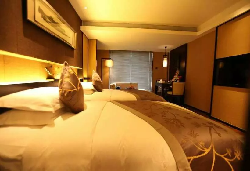 Gloria Plaza Hotel Dongsheng