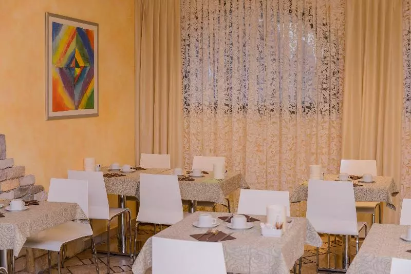 酒店 Ahg Donna Silvia Wellness