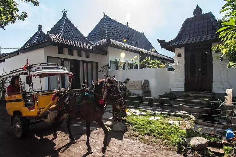 Отель Ambary House