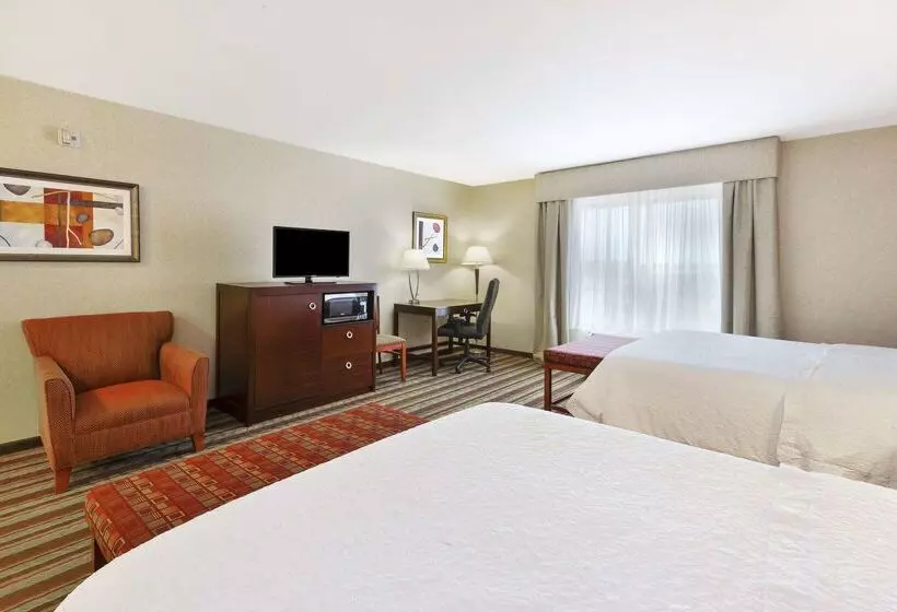 Отель Hampton Inn Detroit/southgate