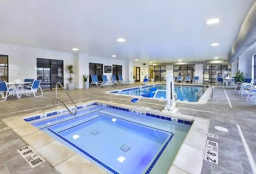 Отель Hampton Inn Detroit/southgate