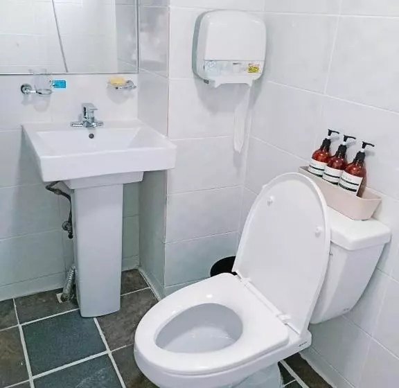 فندق Nampo Hill Guesthouse