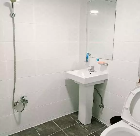 فندق Nampo Hill Guesthouse