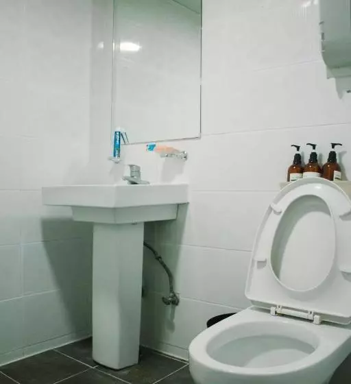 فندق Nampo Hill Guesthouse