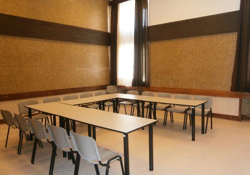 فندق Hospederia Santa Cruz