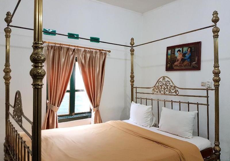 Hotel Ndalem Gamelan