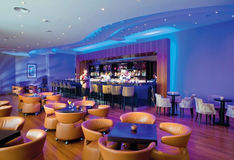 هتل Olympic Lagoon Resort Paphos