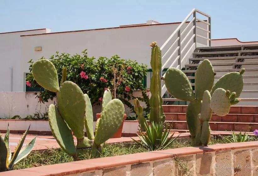 ホテル Puntamajata