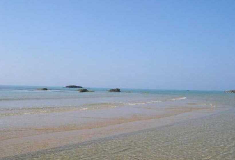 Отель Puntamajata